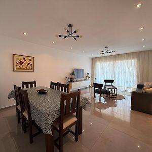 Departamento Nuevo Con Vista Al Rio - Edificio Marwa - Zona Residencial